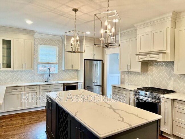 Foto del edificio - 3005 Avensburg Ct