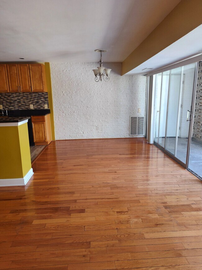 Foto del edificio - 1806 Metzerott Rd