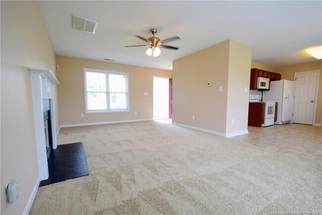 Building Photo - 522 Fairfield Cir