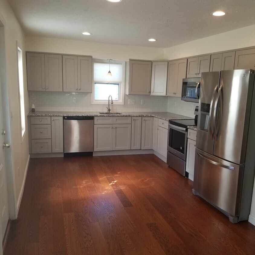 425 1/2 Putnam Hill Rd, Sutton, MA 01590 House Rental in Sutton, MA