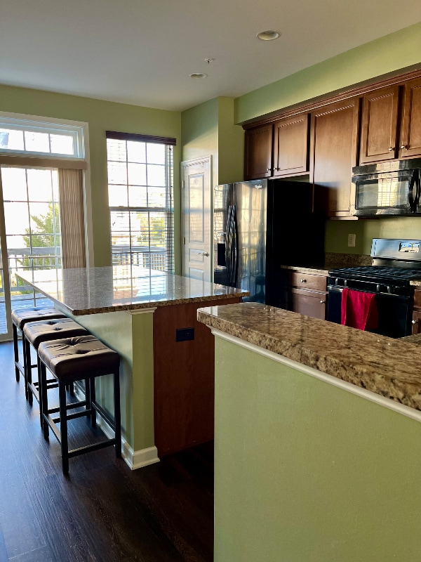 Building Photo - 23141 Foxglove Way