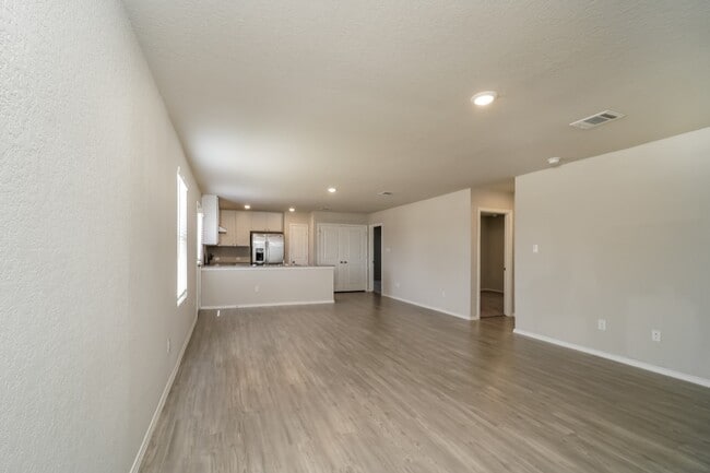 Building Photo - 170 Pasadena Pl