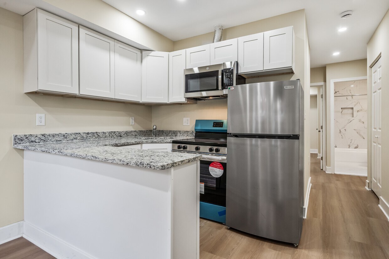 Photo - 1812 Benning Rd NE (Washington, DC)