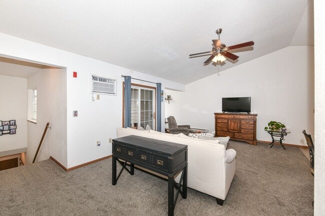 Foto del edificio - 505 Lawson School Rd