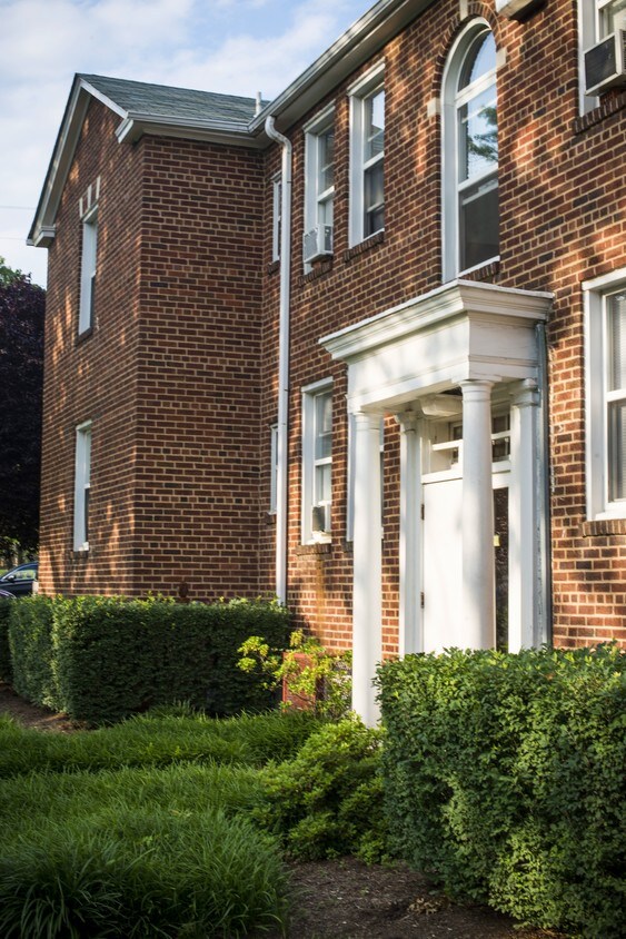 7615 Eastern Ave, Takoma Park, MD 20912 Apartments in Takoma Park, MD