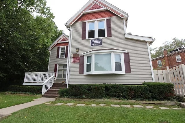 Building Photo - 811 Washtenaw Ave