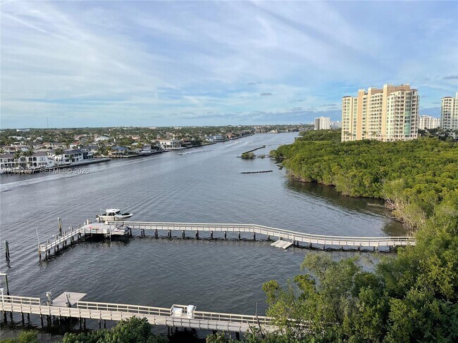 Foto del edificio - 3912 S Ocean Blvd