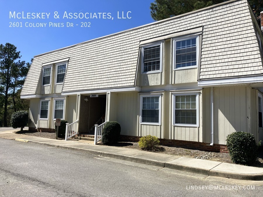 Primary Photo - Colony Pines Apartments