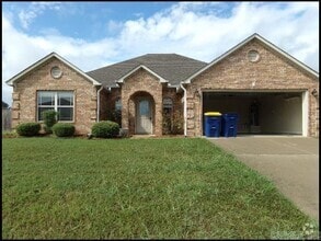 Building Photo - 9 Daytona Dr