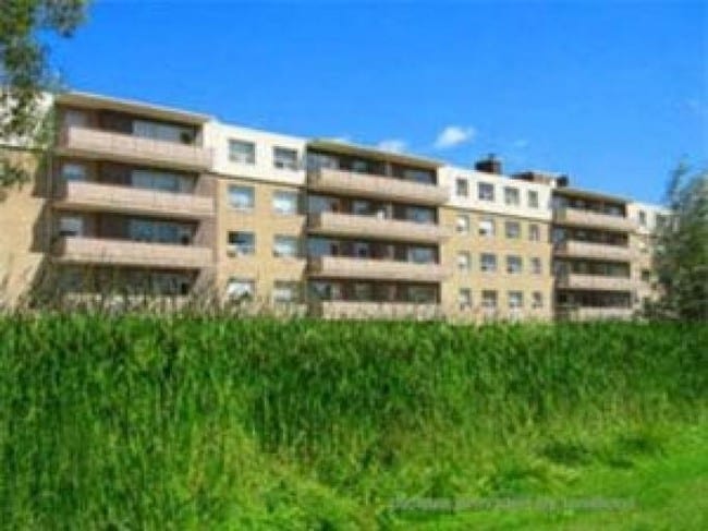 Building Photo - Donview Manor