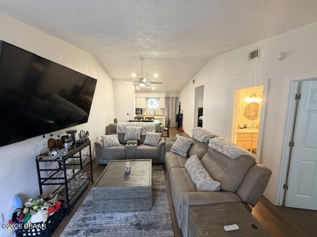 Foto del edificio - 1571 Hancock Ln