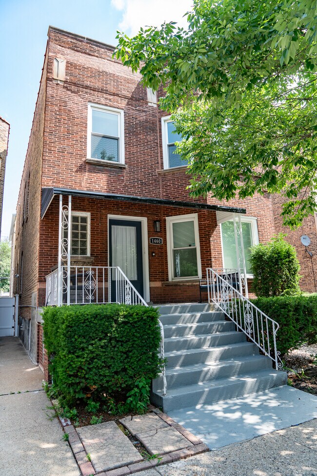 Foto del edificio - 1460 W Foster Ave
