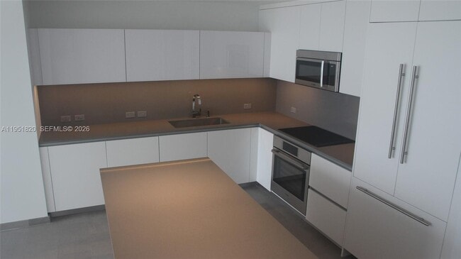 Foto del edificio - 68 SE 6th St