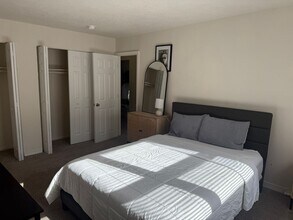 Interior Photo - Colonial Point Apartments