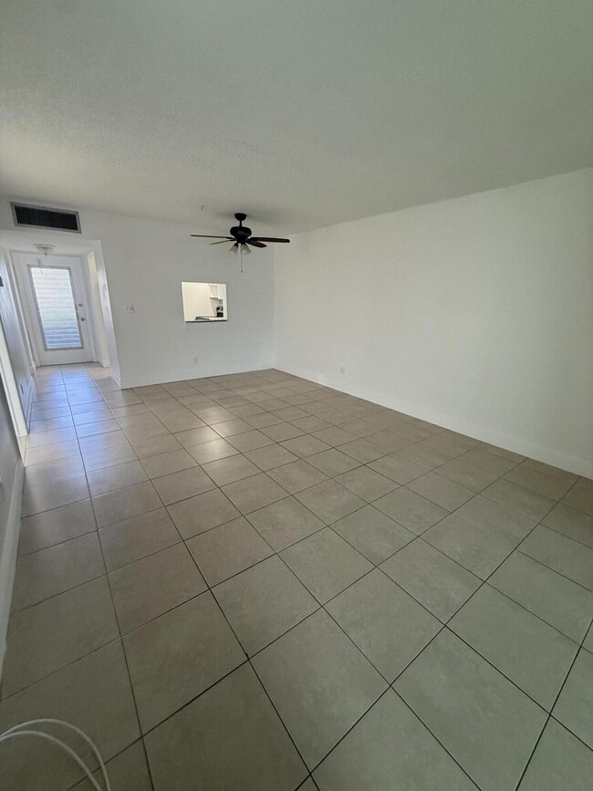 Building Photo - 5750 NW 64th Ave