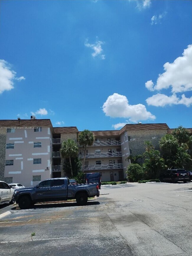 Foto del edificio - 2440 SW 81st Ave