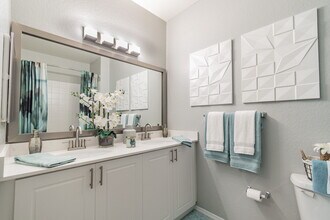 Interior Photo - THE PARQ AT CROSS CREEK