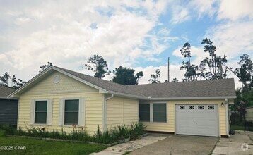 Building Photo - 104 Kristine Blvd