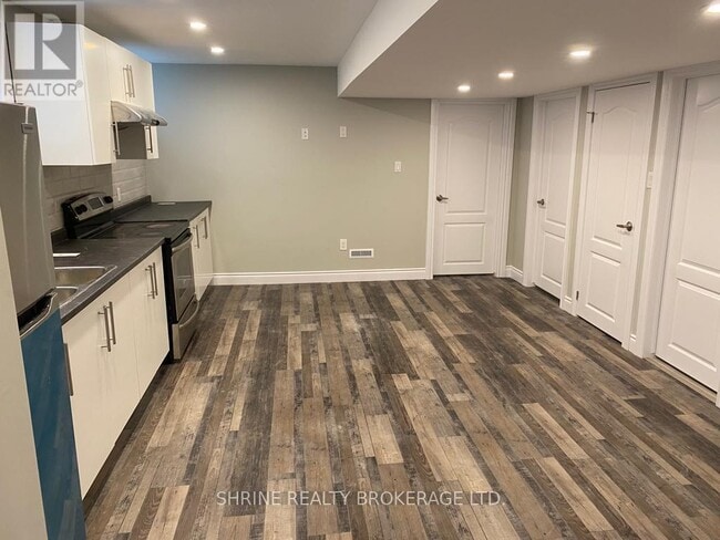 Building Photo - 2779 Doyle Dr.