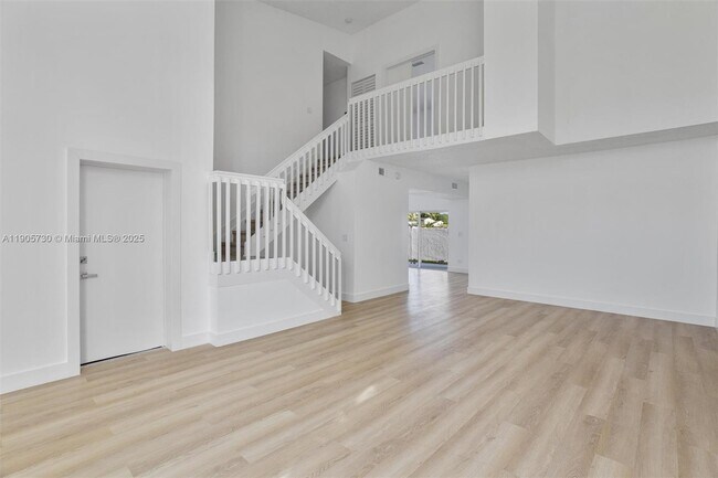 Foto del edificio - 8501 NW 191st St