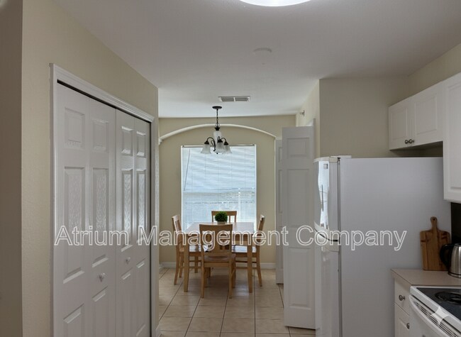 Building Photo - 2623 Emerald Lake Ct