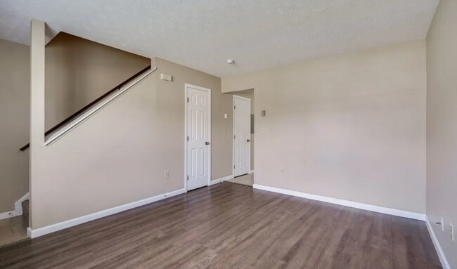 Foto del edificio - 1855 N Lakeman Dr