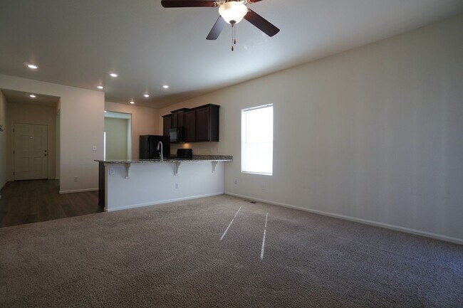 Building Photo - 6214 Meadowbank Ln