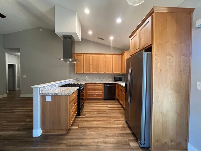 Foto del edificio - Great Three Bed House in Cul-De-Sac Neighb...