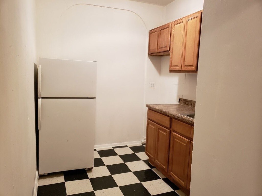 Foto principal - 145 E 18th St