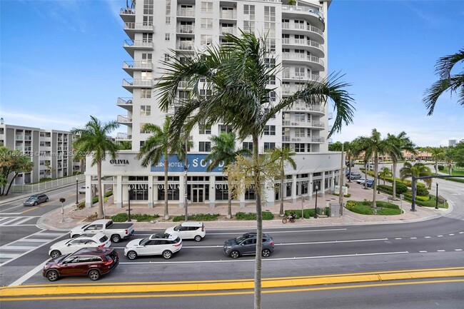 Foto del edificio - 1830 Radius Dr