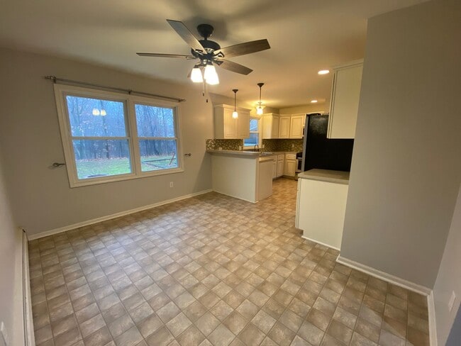 Foto del edificio - 3214 Brookshire Dr SE