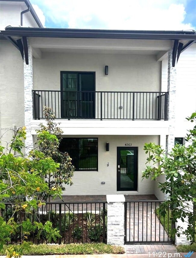Building Photo - 4263 NW 83rd Path