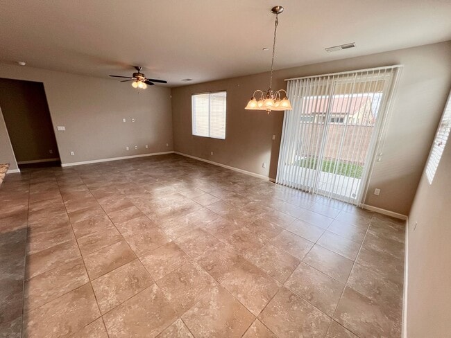 Building Photo - $2,495 Ashlan & Dewolf, 4 Bedrooms - Del D...