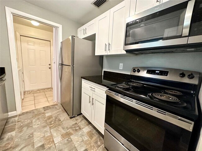 Foto del edificio - 2450 Kimberly Dr