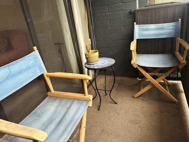 Foto del edificio - 941 N Euclid Ave