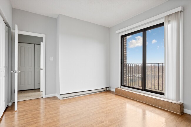 Foto del edificio - 4520 N Clarendon Ave