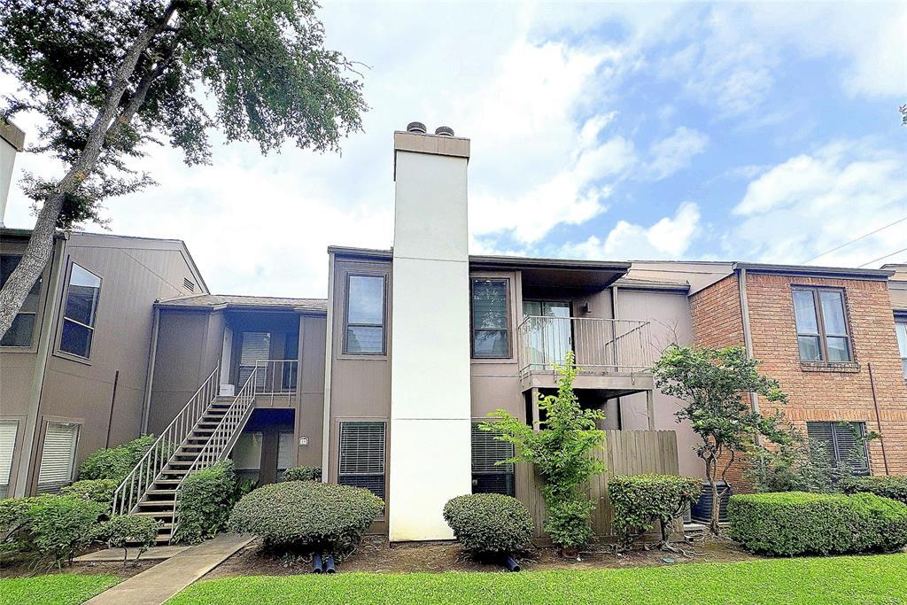 Foto principal - 1201 Bering Dr