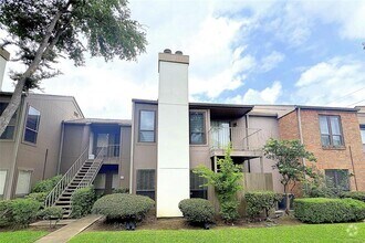 Building Photo - 1201 Bering Dr