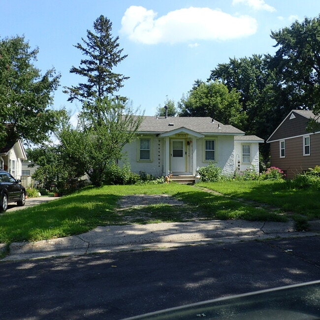 Building Photo - 3733 Oregon Ave S