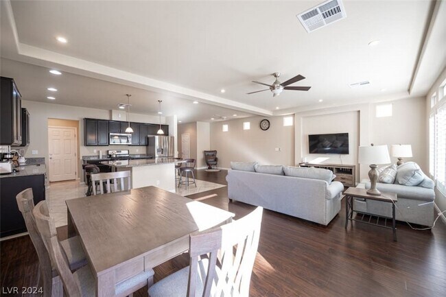 Foto del edificio - 6073 Crown Palms Ave