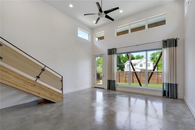Foto del edificio - 917 Cardinal Ln