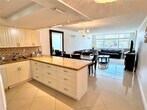 Foto principal - 3180 S Ocean Dr