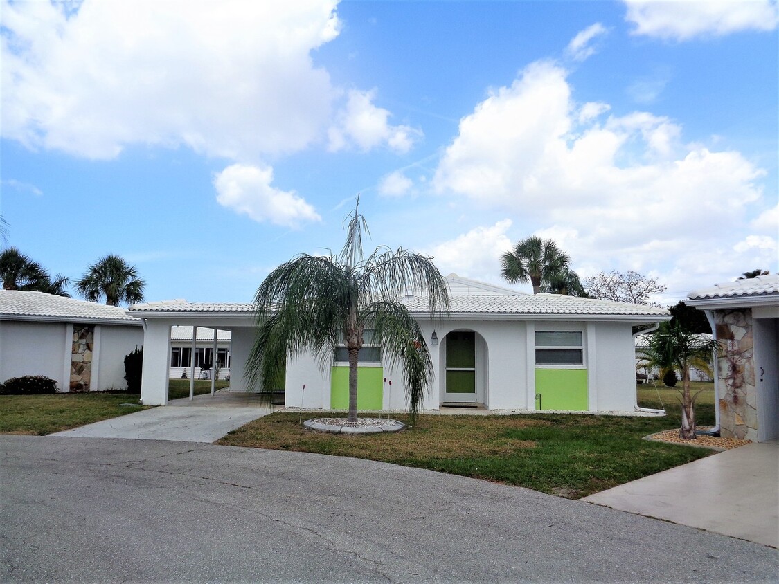 Primary Photo - 2BR/2BA Single Family Detached Villa