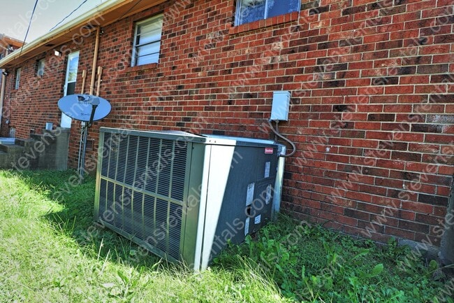 Building Photo - 2830 Georgia Ave