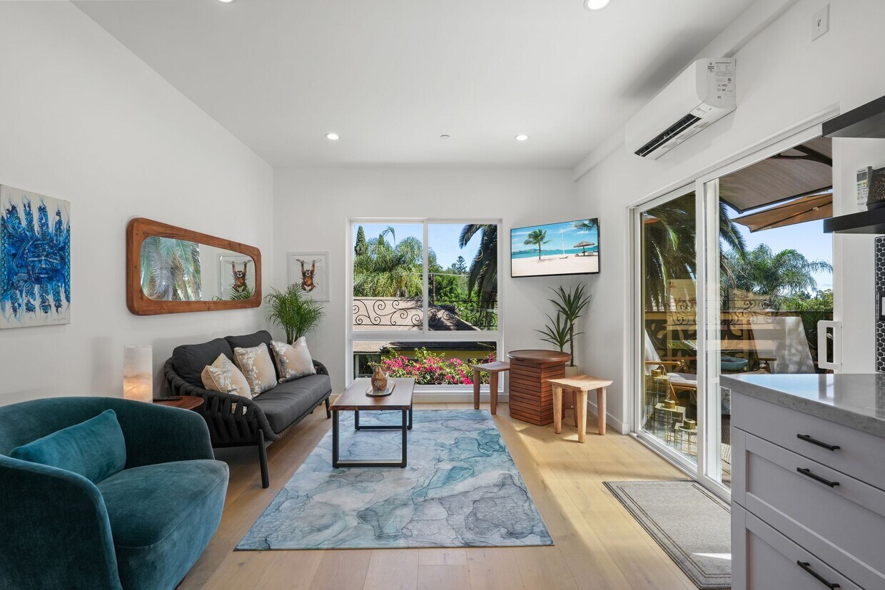 Foto principal - 2258 Helios Dr