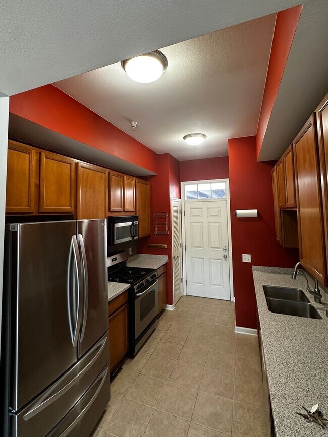 Foto del edificio - 1 Bedroom, GREAT location!!
