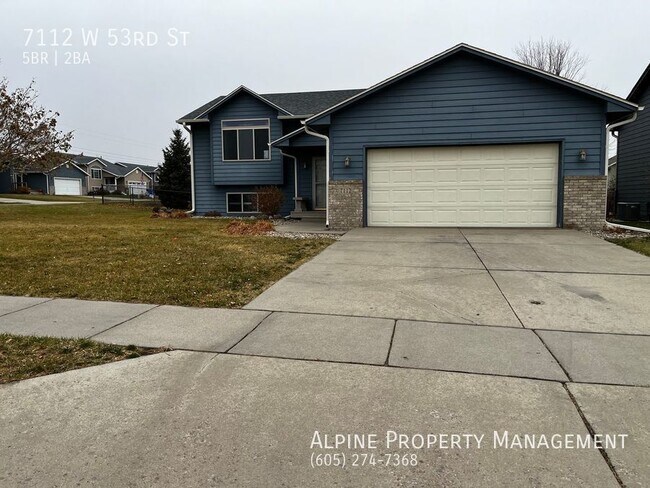Building Photo - 5 Bed/2 Bath Rental Home on West Side!