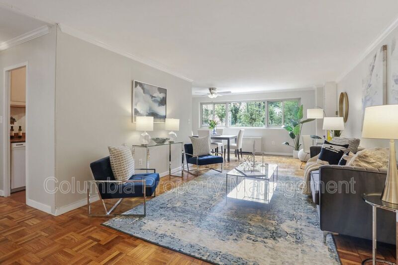 Foto principal - 4600 Connecticut Ave NW #219