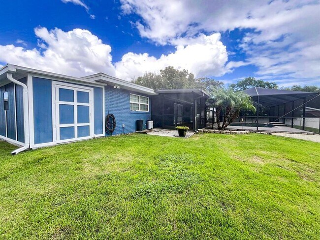 Foto del edificio - 1653 Lagoon Pl