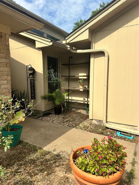 Foto del edificio - 22735 Indian Ridge Dr